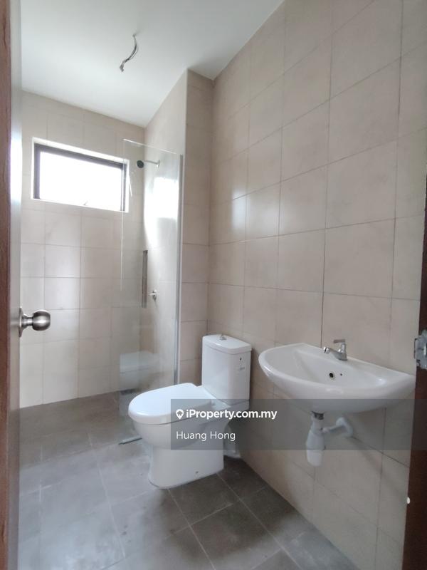 Rumah Teres 2-Tingkat untuk Dijual di Setia Safiro, Cyberjaya oleh Huang Hong - iProperty.com.my