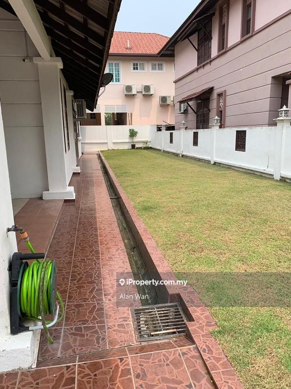 Bungalow House for Sale in Laman Kemboja, Kota Seriemas, Nilai, Nilai by Alan Wan - iProperty.com.my