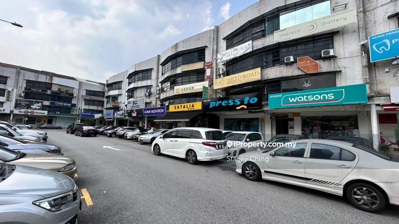 For Rent - Extra Long 22x90ft, Limited GF shoplot, Desa Sri Hartamas