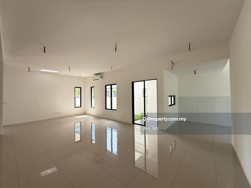 2-storey Terraced House for Sale in 402a6, Telok Panglima Garang by Jen Tan - iProperty.com.my