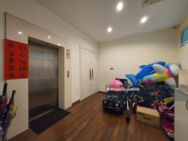 For Sale - Desa Eight