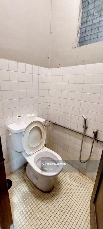 1-storey Terraced House for Sale in Seksyen 8, Petaling Jaya by Peter Kok - iProperty.com.my