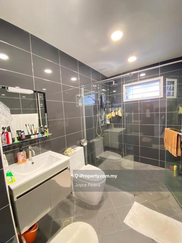 Rumah Teres 2.5-Tingkat untuk Dijual di Bukit Antarabangsa, Ampang oleh Joyce Perera - iProperty.com.my