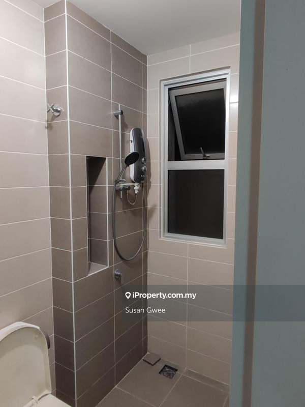 3-storey Terraced House for Sale in 402a6, Telok Panglima Garang by Susan Gwee - iProperty.com.my