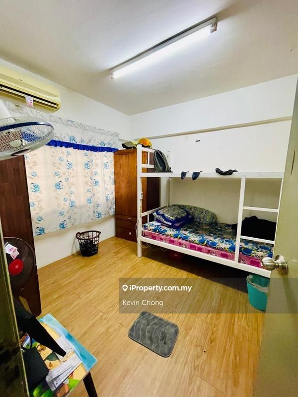 For Sale - Makmur Apartment