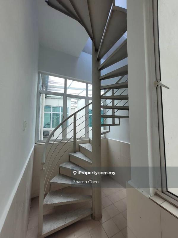 Townhouse for Sale in Bandar Utama, Selangor by Sharon Chen - iProperty.com.my