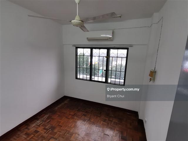 For Sale - Arena Green