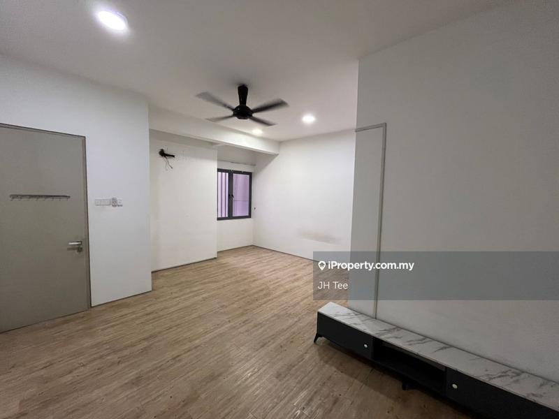 Rumah Bandar untuk Dijual di The Vale @ Sutera Damansara Damai Pj, Damansara Damai oleh JH Tee - iProperty.com.my