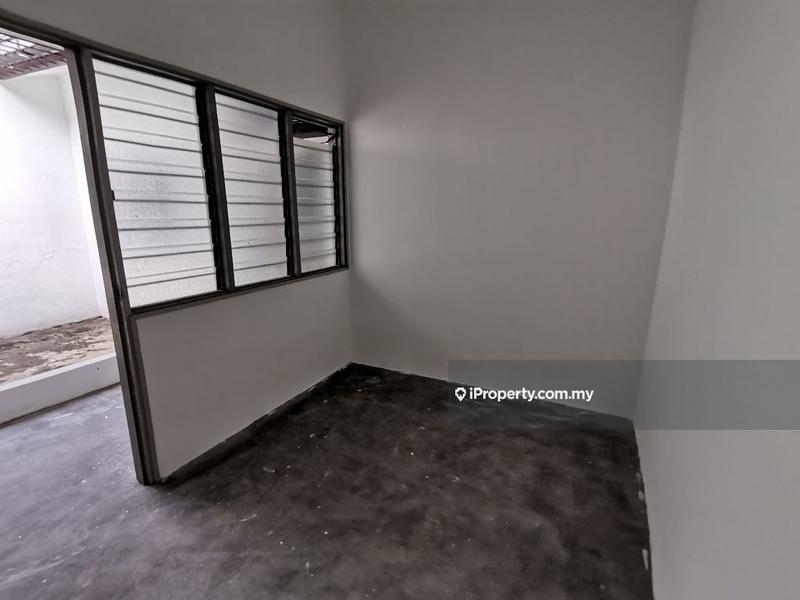 Shop / Office untuk Disewa di Seksyen 28, Taman Alam Megah, Shah Alam oleh Tony Tan - iProperty.com.my
