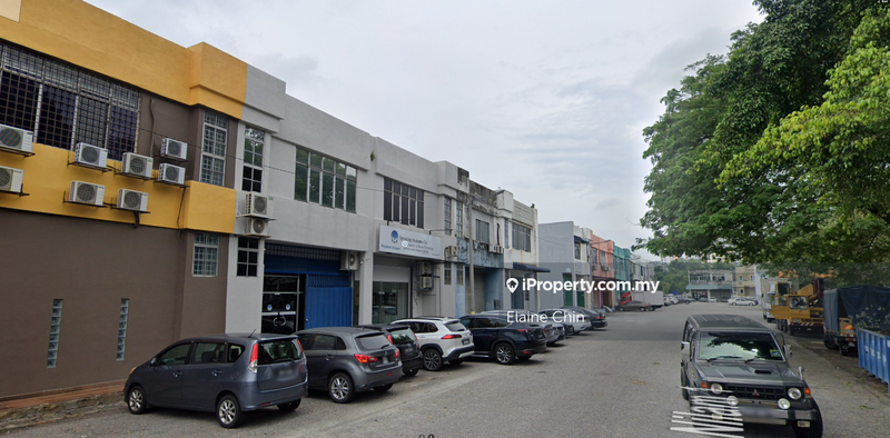 For Rent - Subang Hi-Tech Industrial Park 1.5 Storey Factory for Rent (3 Adjoining)