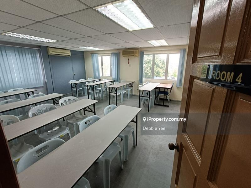 Shop-Office for Sale in yu27g, Ampang by Debbie Yee - iProperty.com.my