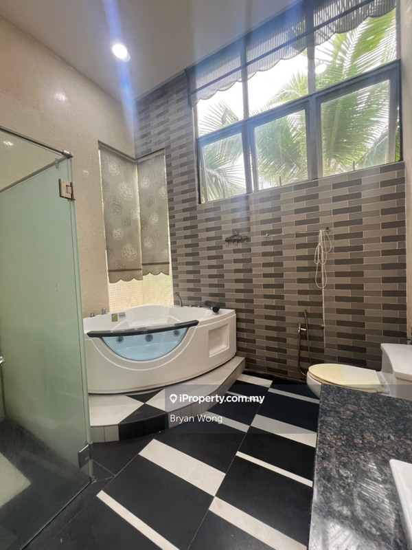 Bungalow House untuk Dijual di Country Heights, Kajang oleh Bryan Wong - iProperty.com.my