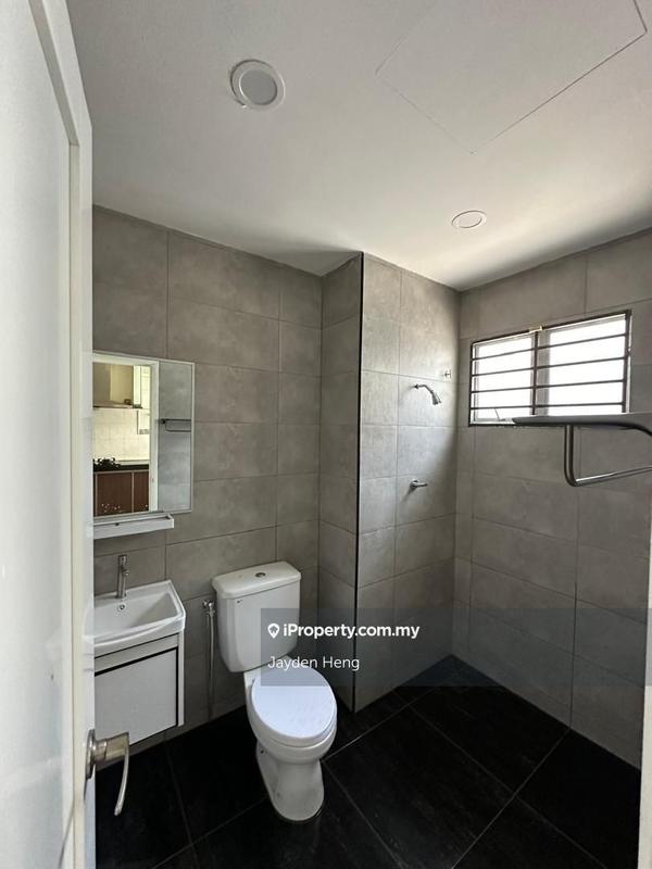 Rumah Berangkai 2 Tingkat untuk Dijual di Usj 22, Subang Jaya oleh Jayden Heng - iProperty.com.my