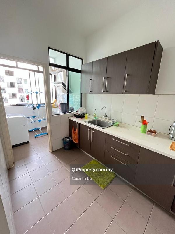 Service Residence for Sale in Jentayu Residensi @ Tampoi by Casmin Eu - iProperty.com.my