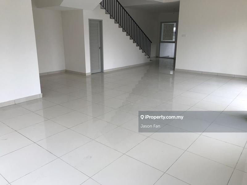Rumah Berangkai 3 Tingkat untuk Dijual di 8s5w7, Shah Alam oleh Jason Fan - iProperty.com.my
