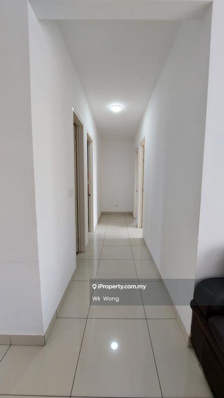 Kediaman Servis untuk Disewa di Woodsbury Suites oleh Wk Wong - Corridor - iProperty.com.my