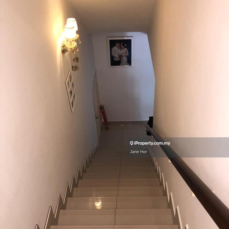 Townhouse for Sale in 16 sierra, Puchong by Jane Hor - iProperty.com.my