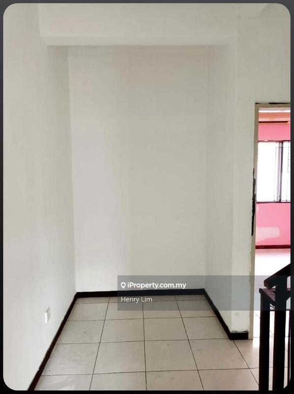 3-storey Terraced House for Sale in Taman Dagang, Ampang by Henry Lim - iProperty.com.my