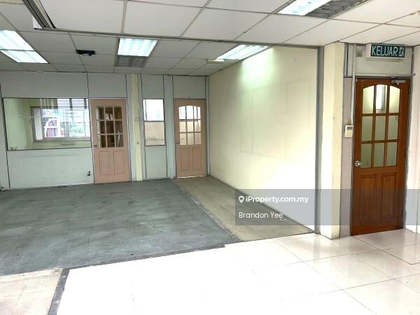 Shop / Office for Rent in Taman Sri Serdang, Seri Kembangan by Brandon Yee - Interior - iProperty.com.my
