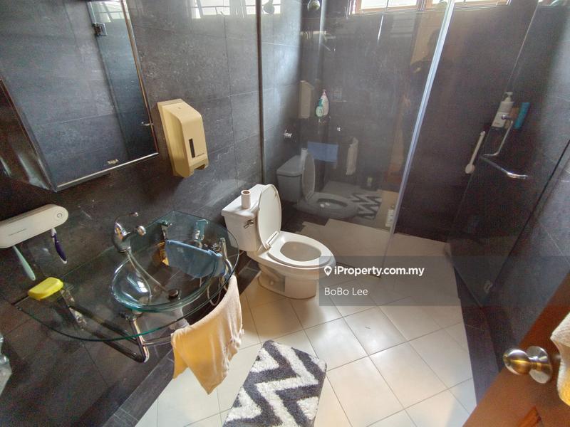 Bungalow House for Sale in Taman Overseas Union (Taman Oug), Jalan Klang Lama (Old Klang Road) by BoBo Lee - iProperty.com.my