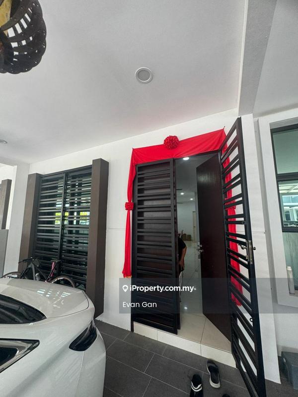 Rumah Teres 2-Tingkat untuk Dijual di Taman Satu Krubong, Krubong oleh Evan Gan - Entrance - iProperty.com.my