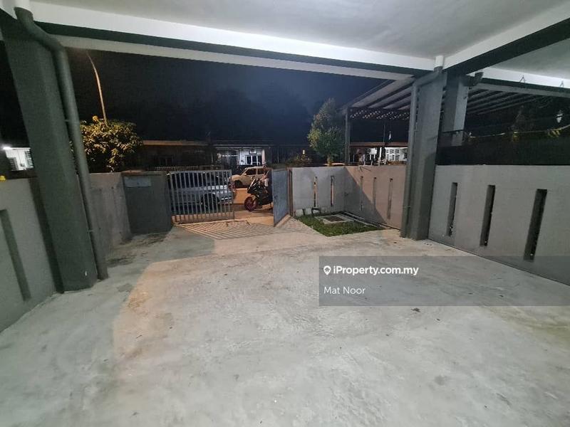 Rumah Berangkai 1 Tingkat untuk Dijual di Seksyen 30, Shah Alam oleh Mat Noor - iProperty.com.my