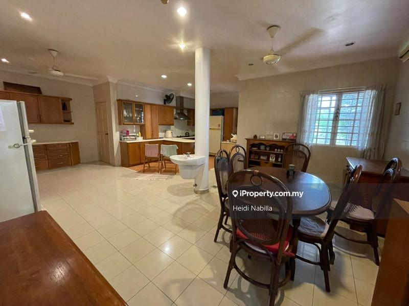 Bungalow House for Sale in Damansara Jaya, Petaling Jaya by Heidi Nabilla - iProperty.com.my