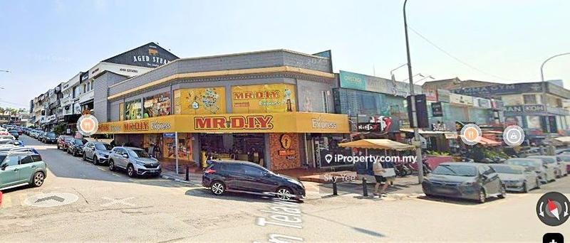 For Rent - Prime Location-Ground Floor Shop for Rent at Jalan Telawi, Jalan Maarof