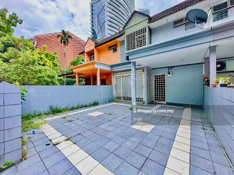 Rumah Teres 2-Tingkat untuk Dijual di Kelana Jaya, Petaling Jaya oleh Shah - iProperty.com.my