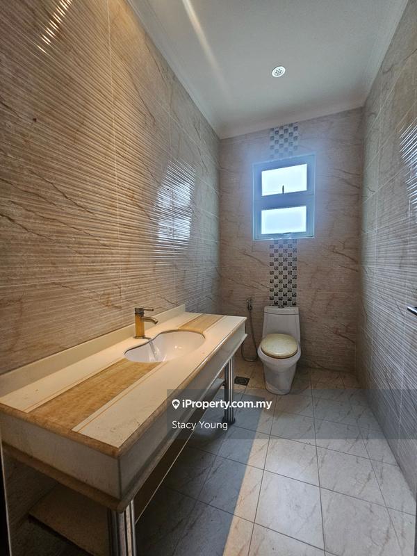 Bungalow House untuk Dijual di Mines Resort City, Seri Kembangan oleh Stacy Young - iProperty.com.my