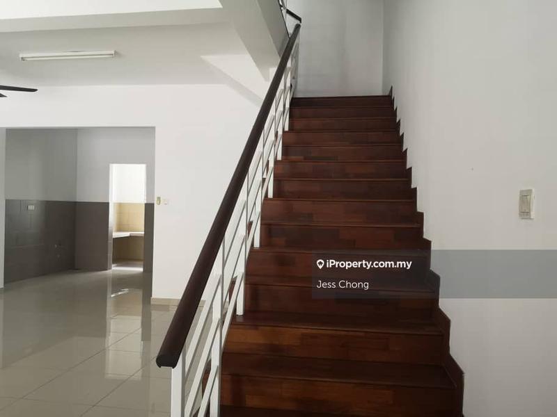 Rumah Teres 2-Tingkat untuk Dijual di 16 Sierra, Puchong oleh Jess Chong - iProperty.com.my