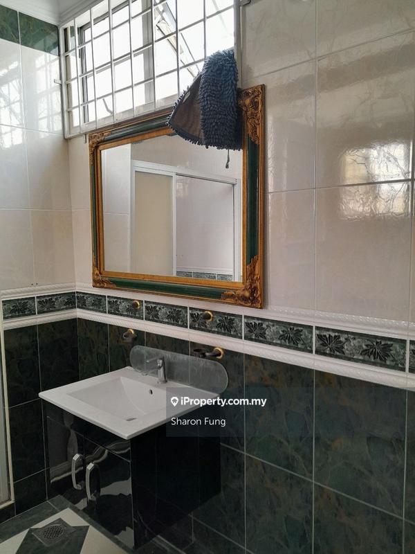 For Sale - Tiara Duta