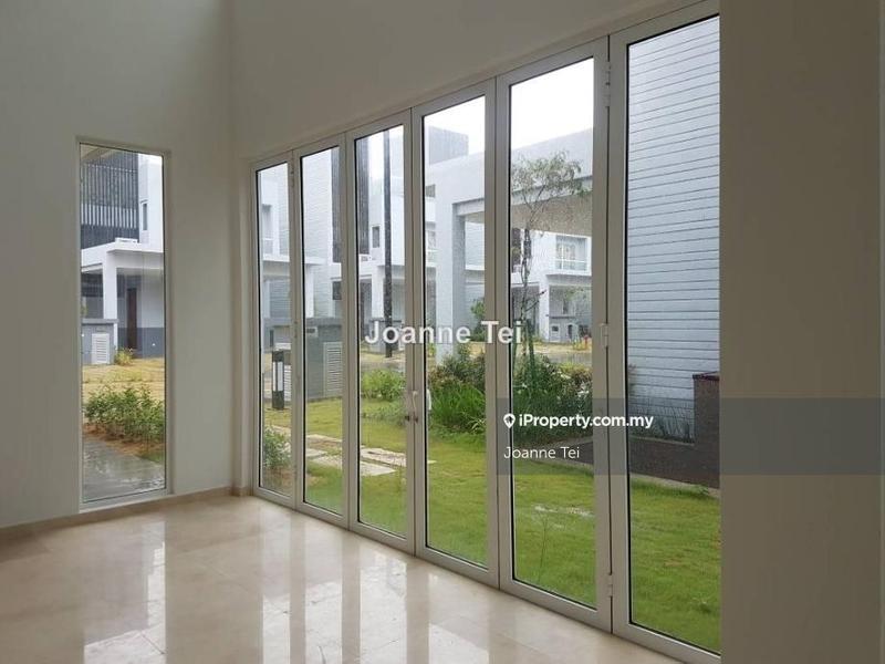 Bungalow House for Sale in Lakefront Villa, Cyberjaya by Joanne Tei - iProperty.com.my