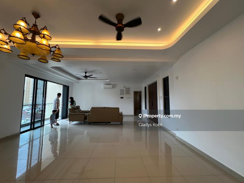 For Sale - Valencia Residence