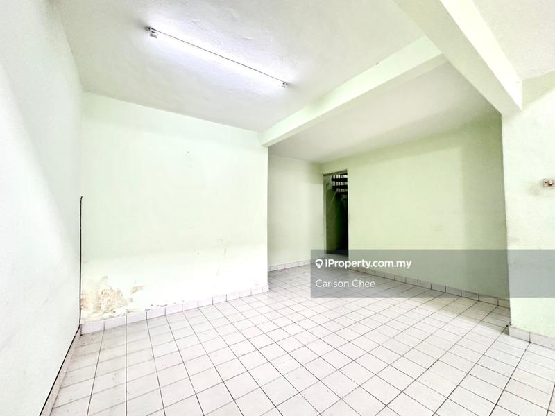 1.5-storey Terraced House for Sale in Usj 2, Subang Jaya by Carlson Chee - iProperty.com.my