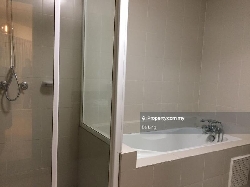Kediaman Servis untuk Dijual di Saujana Residency oleh Ee Ling - iProperty.com.my