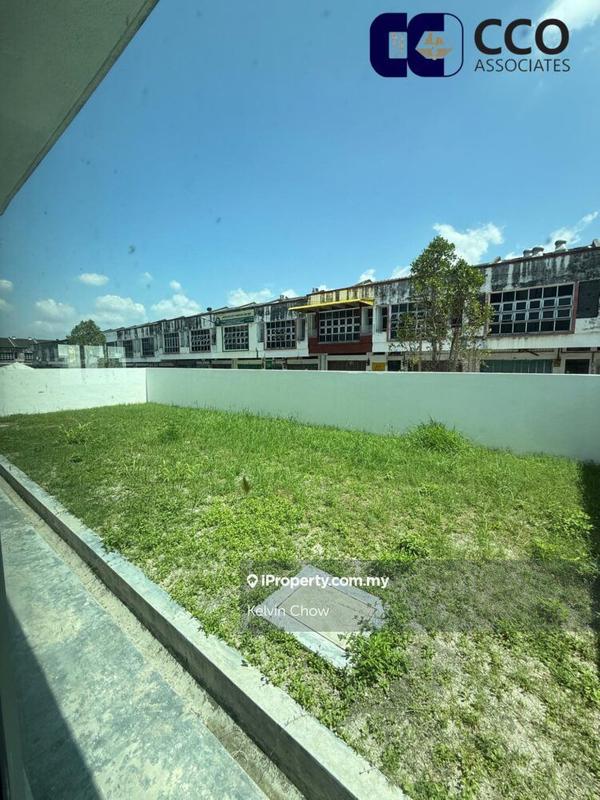 Shop for Sale in Tasek Three Storey Semi Detached Corner, Ipoh by Kelvin Chow - iProperty.com.my