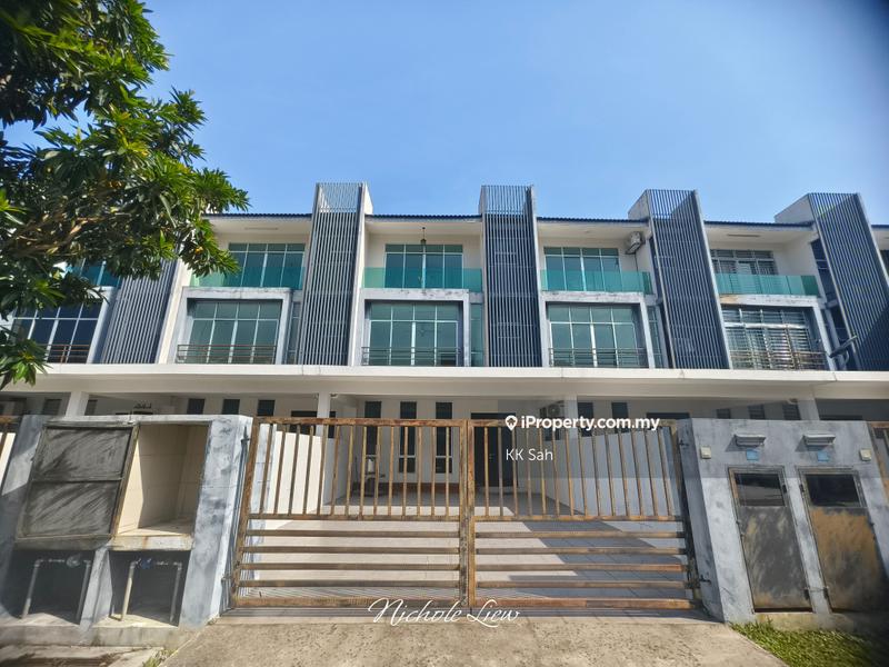 Rumah Berangkai 3 Tingkat untuk Dijual di Taman Bangi Avenue, Bangi oleh KK Sah - iProperty.com.my
