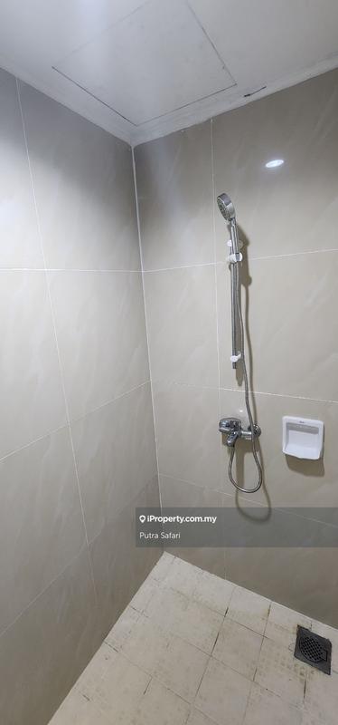 Service Residence for Rent in Parkview Service Apartment by Putra Safari - iProperty.com.my