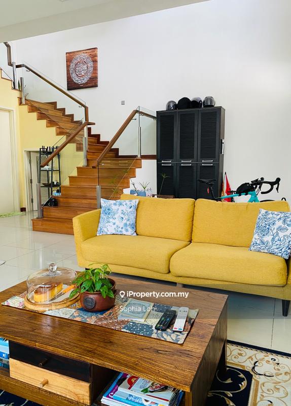 Semi-Detached House for Sale in Equine park, Seri Kembangan by Sophia Loh - iProperty.com.my