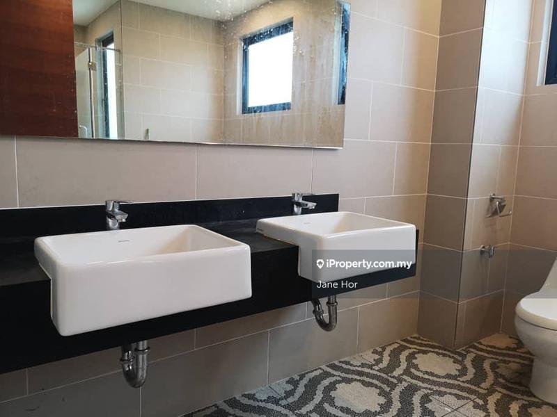 Rumah Berangkai 3 Tingkat untuk Dijual di 16 Sierra, Puchong oleh Jane Hor - iProperty.com.my