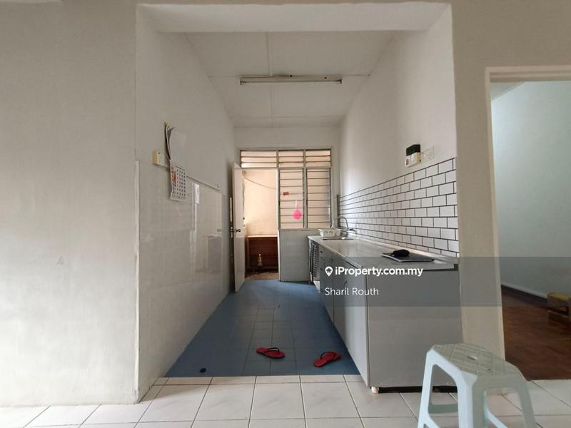 Apartment for Sale in Pangsapuri Sri Baiduri by Sharil Routh - iProperty.com.my