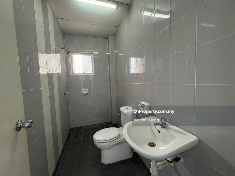 Office for Sale in Dataran Prima, Petaling Jaya by Vincent Heng - iProperty.com.my