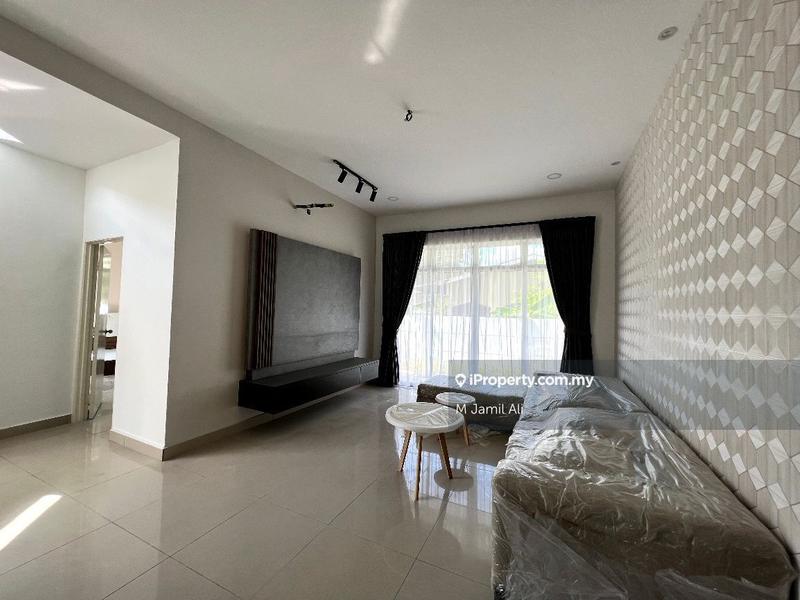 Bungalow House for Sale in Kampung Peserai, Batu Pahat by M Jamil Ali - iProperty.com.my