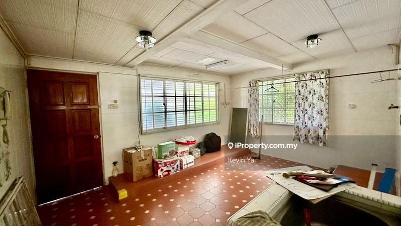 Bungalow House for Sale in Taman Bukit Pantai, Bangsar by Kevin Yai - iProperty.com.my