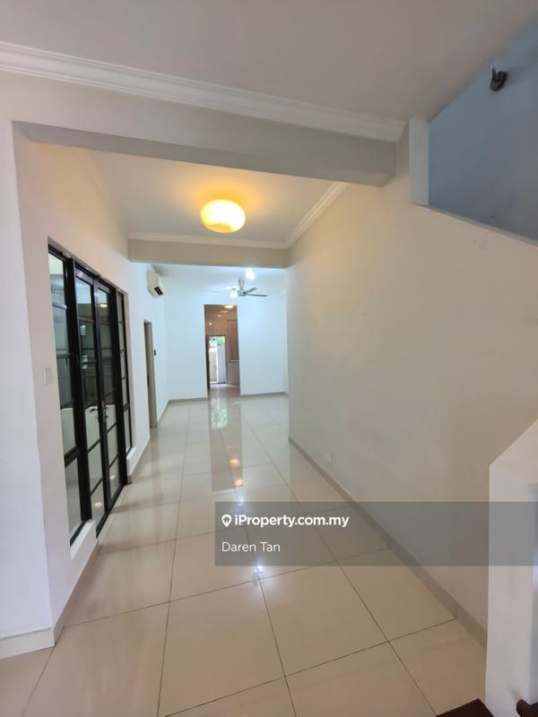 Rumah Berangkai 2 Tingkat untuk Disewa di Putra Heights, Subang Jaya oleh Daren Tan - iProperty.com.my