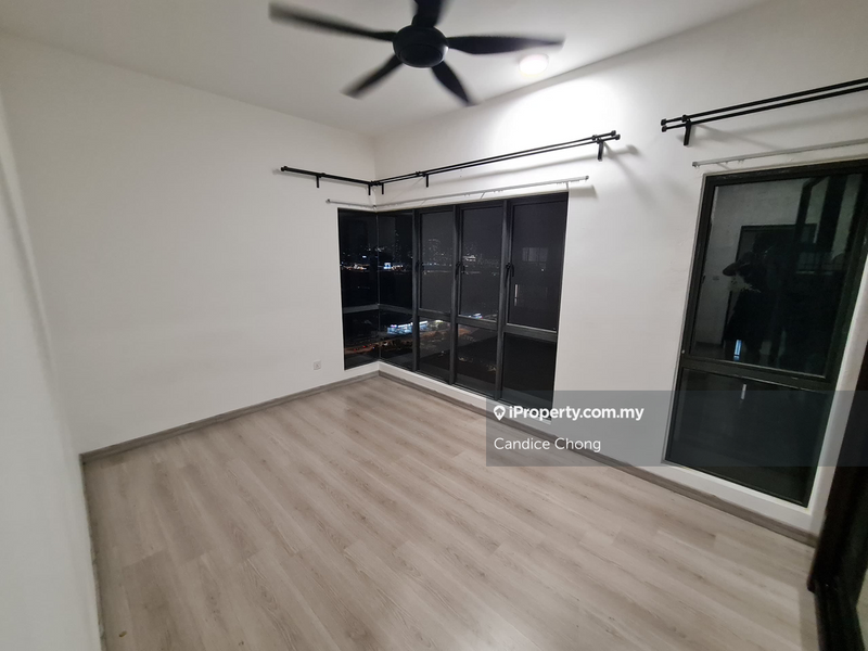 For Sale - The Holmes 2