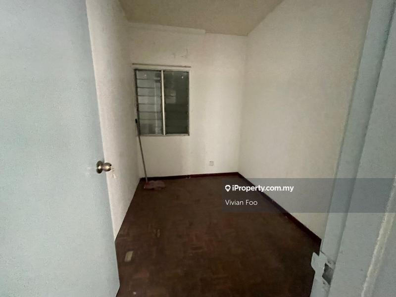 For Sale - Vista Magna