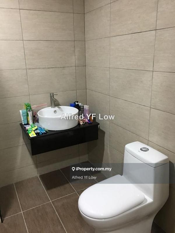 Residensi Servis untuk Dijual di Molek Regency oleh Alfred Yf Low - iProperty.com.my