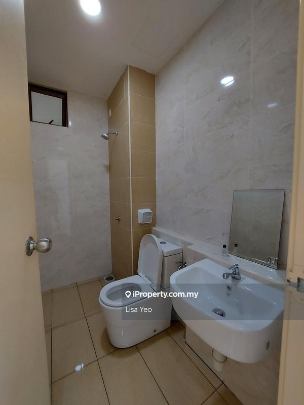 Kediaman Servis untuk Dijual di D'Summit Residences oleh Lisa Yeo - iProperty.com.my